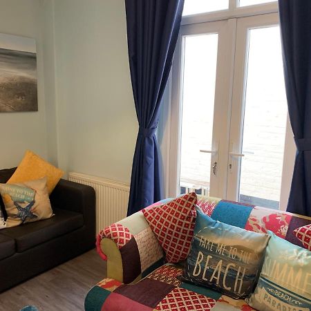 Ground Floor Apartment Ексмут Екстериор снимка