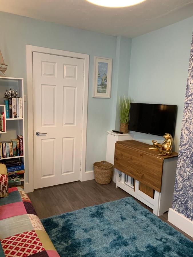 Ground Floor Apartment Ексмут Екстериор снимка